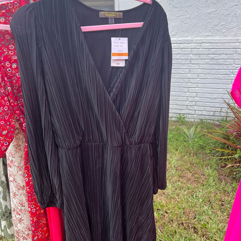 Black Pleated Long Sleeve Dress